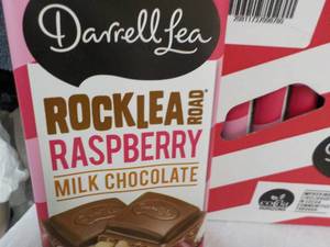 lot 162 image: Box of 12 Darrell Lea RockleaRaspbe...