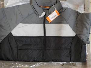 lot 217 image: Cutter and Buck GreyBlack Jacket s...