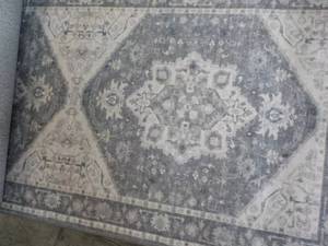 lot 228 image: Wyatt and Ash 2 ft x 6 ft Darya Gre...
