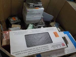 lot 234 image: Pallet of Unclaimed from  Previous ...