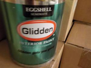 lot 243 image: 8 qts Glidden Paint - your choice o...