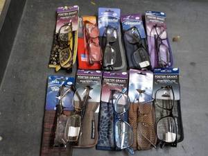 lot 253 image: 10 Pair Readers and Cases - various...