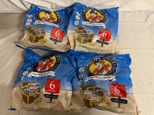 lot 67 image: 4 x 6 Pack of Pirates Booty White Cheddar Popcorn