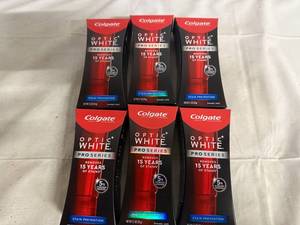 lot 169 image: 6 Bottles of Colgate Optic White Pro Series Toothpaste