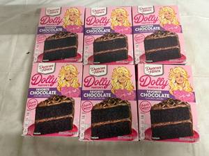 lot 203 image: 6 Boxes of Duncan Hines Dolly Partons Chocolate Cake Mix