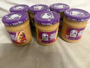 lot 209 image: 6 Jars of Taco Bell Creamy Crunch-Dip Supreme Cravings Dip