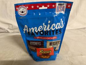 lot 212 image: Bag of Hersheys Americas Favorites Sharing Assortment