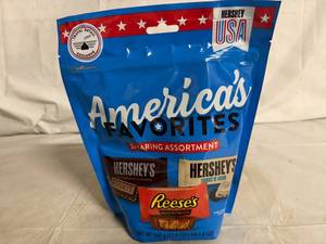 lot 217 image: Bag of Hersheys Americas Favorites Sharing Assortment