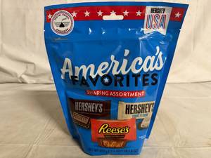lot 220 image: Bag of Hersheys Americas Favorites Sharing Assortment