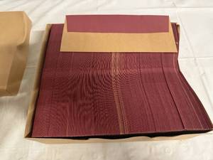 lot 225 image: Pack of 900 Envelopes