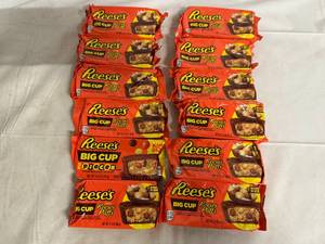 lot 244 image: 14 Reeses Big Cups
