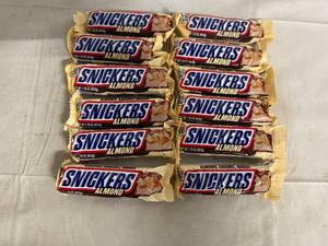 lot 245 image: 12 Snickers Almond Bars