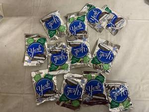 lot 257 image: 12 York Peppermint Patties