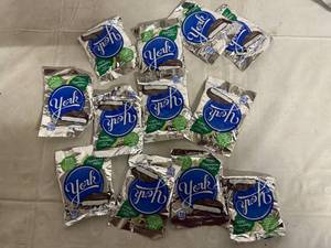 lot 259 image: 12 York Peppermint Patties