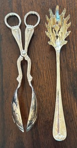 lot 53 image: Gorham Heritage Pasta Server and Tongs