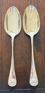 lot 35 image: Sterling Silver Williamsburg Shell Serving Spoons