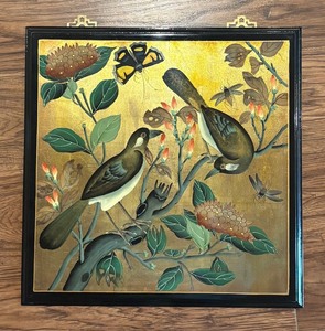 lot 31 image: Birds Amongst Foliage Golden Wall Plaque
