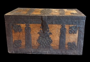 lot 28 image: Antique Wooden Storage Trunk with Iron Hardware