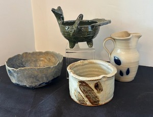 lot 105 image: Set of 4 Handmade Pottery Bowls and Pitcher Assortment
