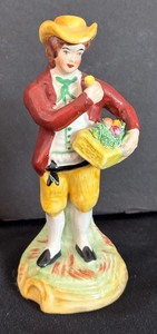 lot 136 image: Antique English Staffordshire Ware Fruit Seller Male Figurine