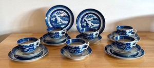 lot 10D image: Vintage Mottahedah Blue Canton Coffee Cups, Saucers, and Cake Plates Set of 6