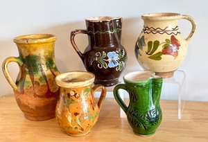lot 118D image: Set of 5 Vintage Hand-Painted Pottery Jugs and Pitchers including Redware