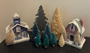 lot 186 image: Vintage Cardboard Village Houses and Trees