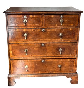 lot 15 image: Antique William and Mary Chest of Drawers