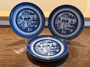 lot 31D image: Set of 4 Mottahedeh 10 Blue Canton Dinner Plates