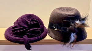 lot 192 image: Collection of 2 Wool Womens Fashion Hats with Decorative Accents