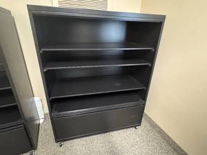 lot 8 image: Rolling Steel Lateral File Cabinet