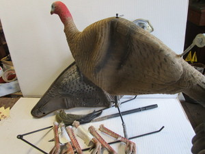 lot 276 image: Turkey decoys, claws, beards...