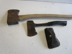 lot 20 image: Cruiser axe 26 handle, Craftsman h...