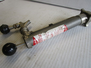 lot 27 image: Vintage beer keg pump tap - Grainbe...
