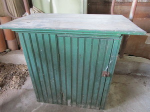 lot 40 image: Wainscot cabinet...