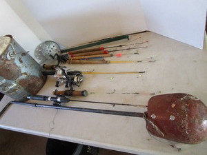 lot 67 image: Ice fishing package jig sticks, po...