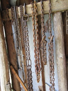 lot 92 image: Log chains, various lengths...