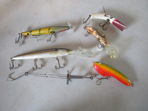 lot 74 image: Lures Heddon, Rapala, crayfish...