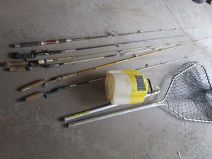 lot 81 image: Fishing rods, minnow bucket, landin...