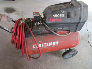 lot 13 image: Craftsman air compressor, 5,5hp, 20...