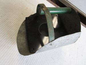 lot 181 image: Handmade scoop...
