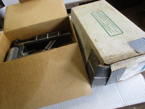lot 190 image: Senco stapler, 16ga staples...
