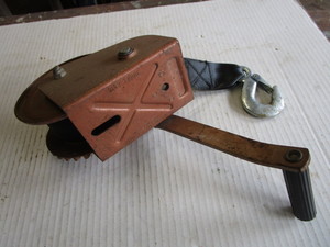 lot 191 image: Strap winch...