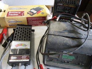 lot 192 image: Battery tester, Diehard charger, Ex...