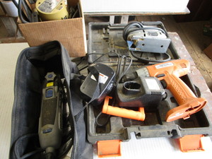 lot 193 image: Chicago 18V cordless drill, Shopcra...