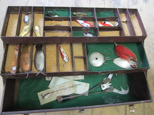 lot 213 image: Tackle box, metal with a few lures...