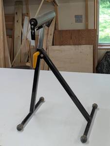lot 74 image: Workforce Adjustable Roller Stand - 250#