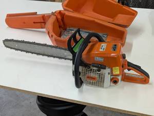 lot 78 image: Stihl 029 Super - 311y ChainSaw - 20 in. 59 cc Gas Chainsaw