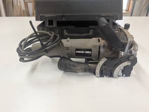 lot 13 image: Porter Cable 557 Deluxe Plate Joiner With Case