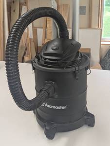 lot 5 image: Vacmaster 6G Ash Vacuum - EATC608S